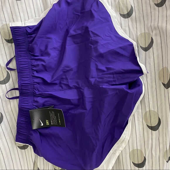 purple nike shorts - Picture 2 of 2